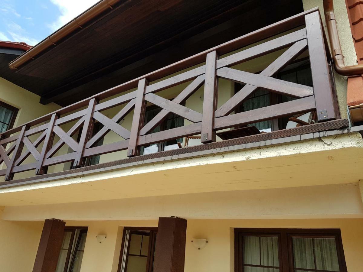 Villa Nina โปลานิซา-สดรอยจ์ ภายนอก รูปภาพ